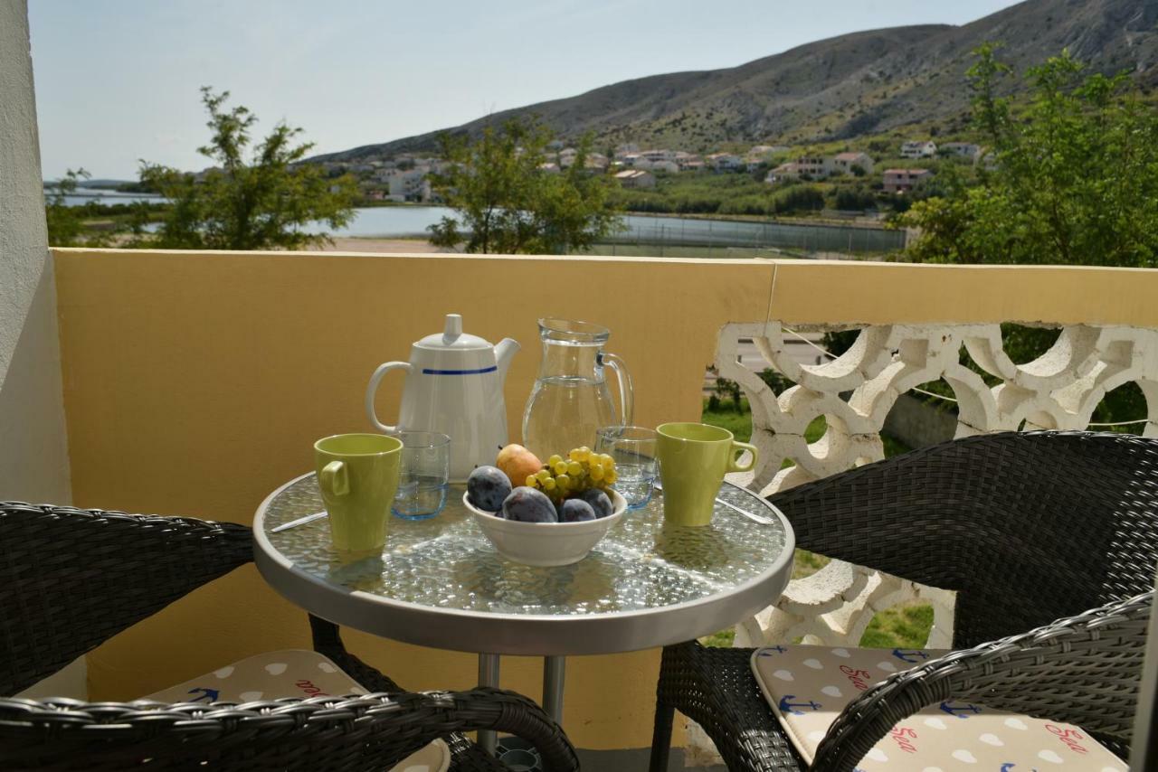 Villa Galeb Pag - At The Main Beach Pag Town Esterno foto